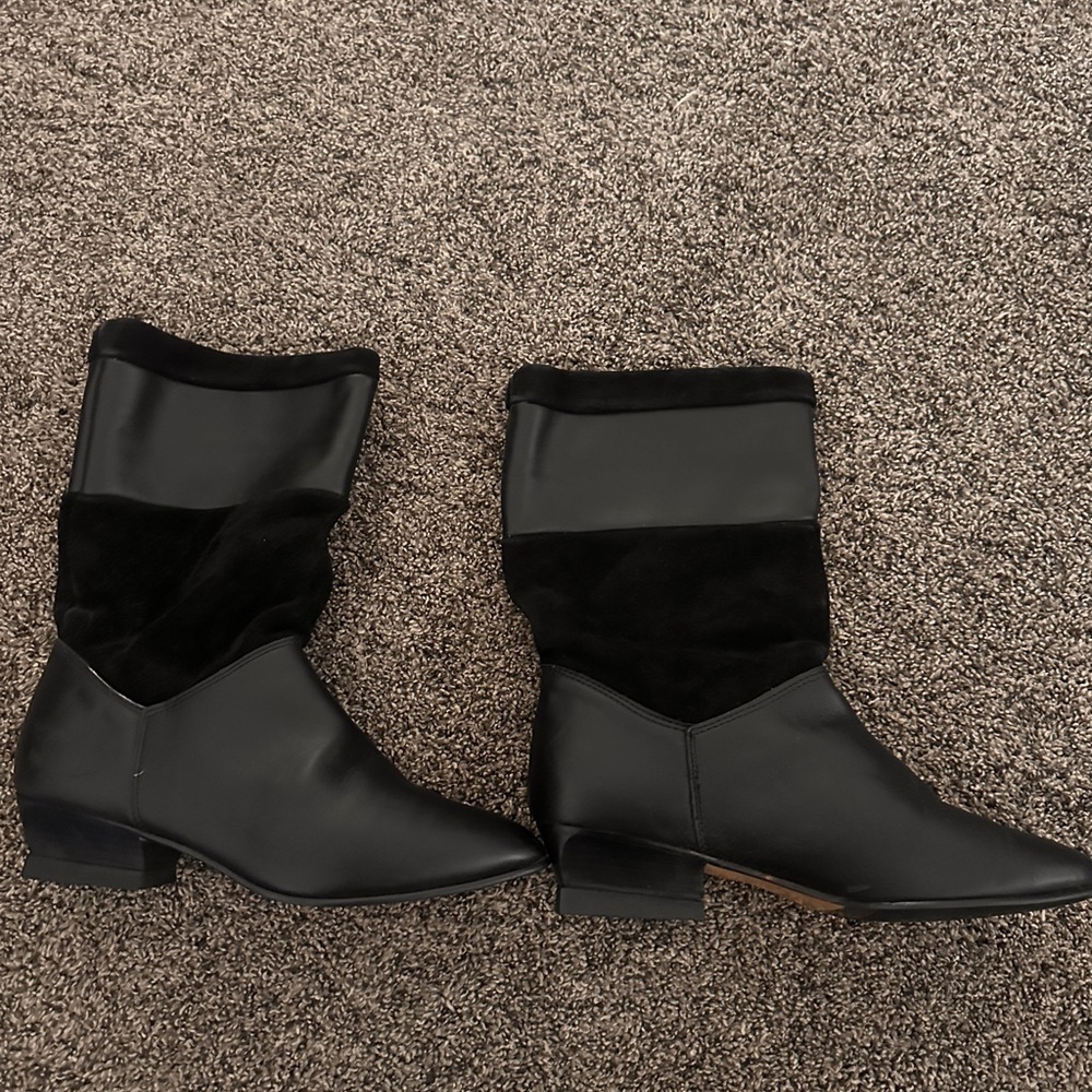 Woman’s Black Leather & Suede Mid Calf Boots Pointed Toe Made in Spain Size 8.5